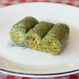 بقلاوة دونم